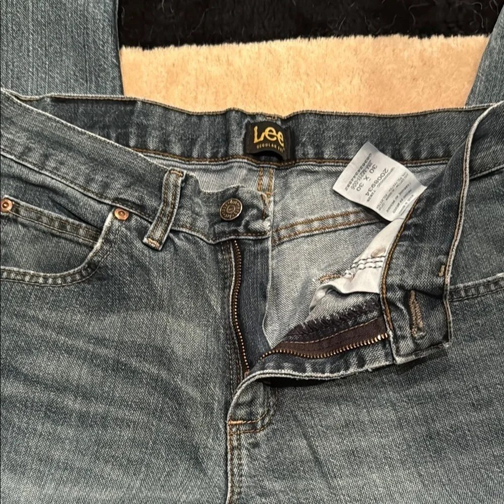 Lee Blue Jeans with Classic Cotton Denim